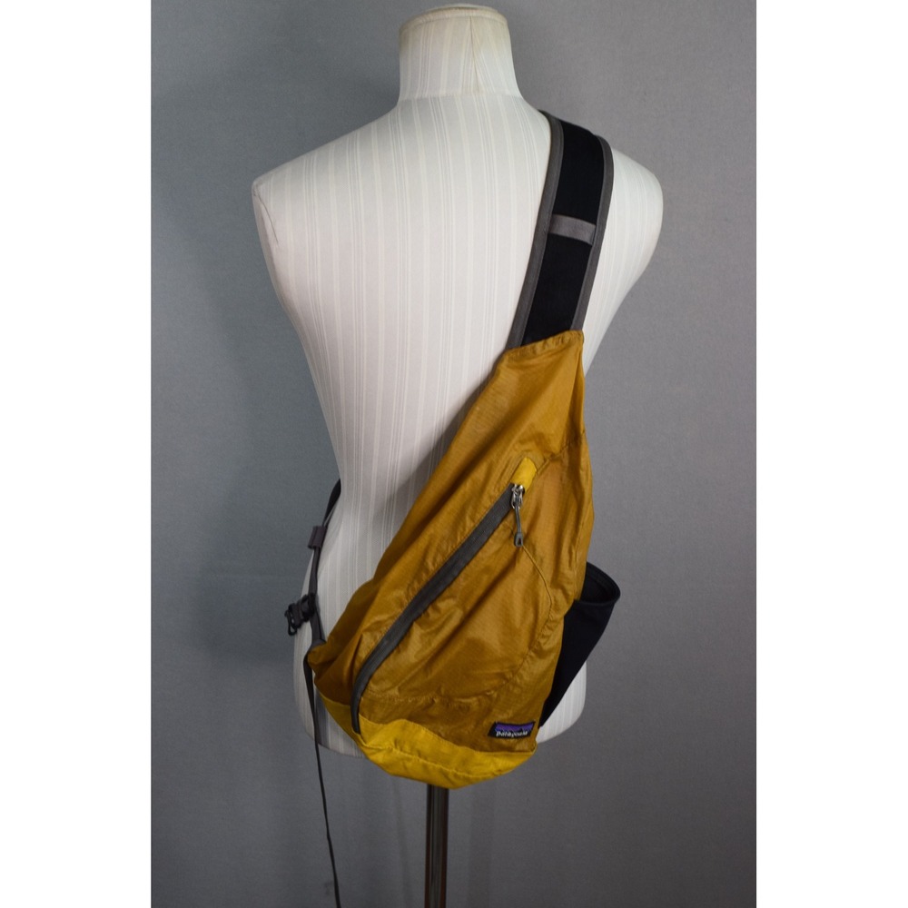 Patagonia Lightweight Sling Bag 8L Mustard Yellow Ripstop Nylon Hiking Travel